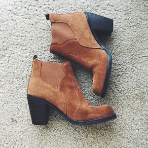 Chocolate Brown Booties -CROWN VINTAGE